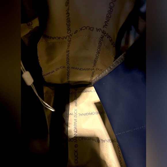 Mandarina Duck Drawstring Utility Backpack – Navy Blue Discontinued & Pristine - Picture 7 of 9